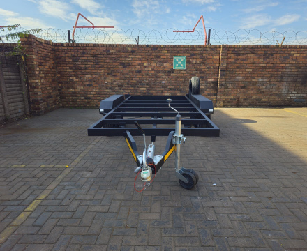 4 Meter Skeletal (Double Axle) 