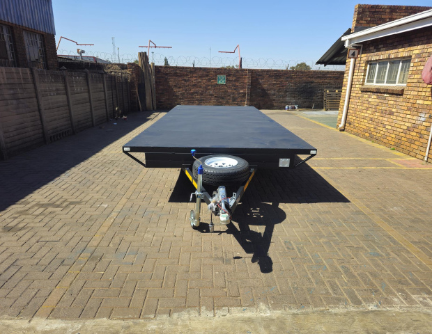 6 Meter Flatbed (Double Axle)